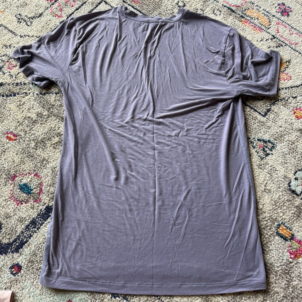NOBULL Workout Tee - Picture 2 of 3